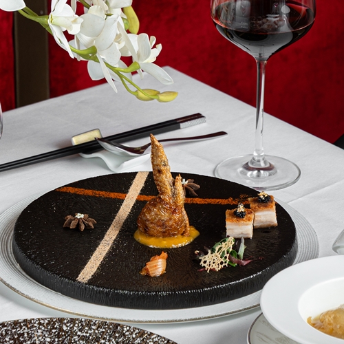 “เฮยยิน” ร้านอาหารจีนสไตล์กวางตุ้งร่วมสมัย เปิดตัว 5 คอร์สอาหารเมนูใหม่ล่าสุด “HEI YIN Cantonese Refined, A Five-Course Tasting” นำเสนอความงดงามของอาหารกวางตุ้งด้วยวัตถุดิบอาหารทะเลคุณภาพเยี่ยม 