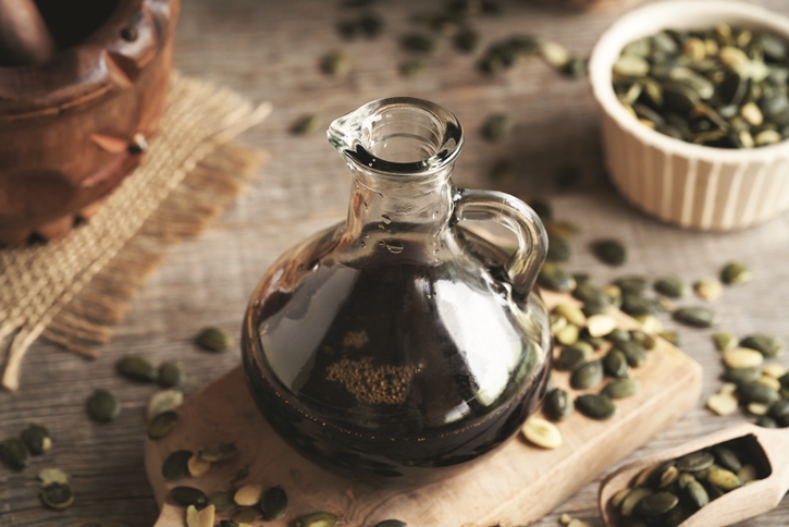 เมล็ดฟักทองมีประโยชน์ต่อสุขภาพอย่างไร และกินอย่างไรให้เหมาะสม