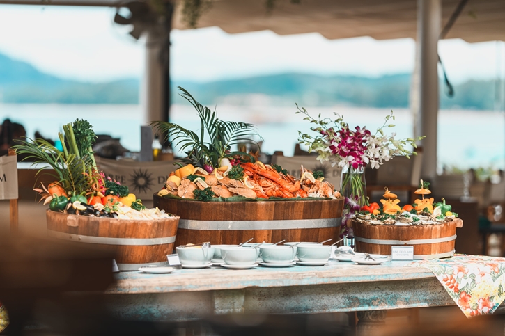 La Dolce Vita Sundays กลับมาอีกครั้งที่ Carpe Diem เมื่อเสน่ห์เมดิเตอร์เรเนียนมาพบกับสีสันของภูเก็ต