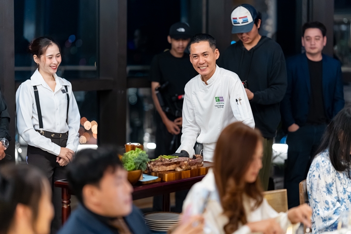 ฮอลิเดย์ อินน์ วานา นาวา หัวหิน เปิดตัว The Sky และ Stella ชูคอนเซ็ปต์ใหม่ให้รูฟท็อปบาร์