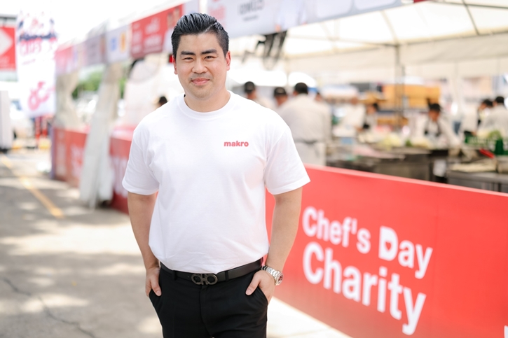 ซีพี แอ็กซ์ตร้า นำทัพเชฟดัง จัดกิจกรรม “ยืนหยัดให้คุณยิ้มได้ CHEF DAY’s CHARITY EVENT” ส่งมอบอาหาร 3,600 กล่อง สู่ชุมชนในเขต กทม.