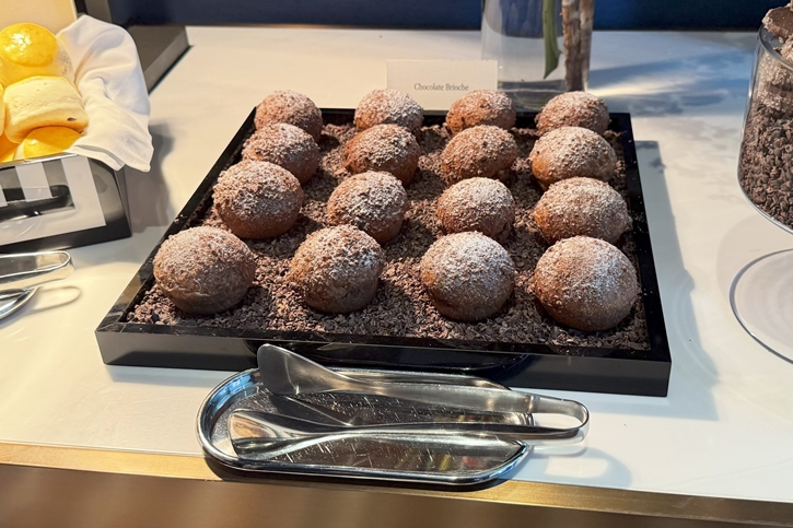 เดอะ ริทซ์-คาร์ลตัน กรุงเทพฯ มอบชุดน้ำชายามบ่ายสำหรับคนรักช็อกโกแลต “Chocolate Atelier at Caleõ” ปิดท้าย Marriott International 2025 Luxury Dining Series