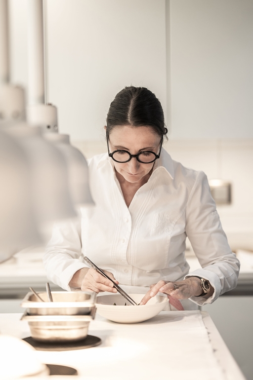 แอน-โซฟี พิค แอท เลอ นอร์มังดี (ANNE – SOPHIE PIC AT LE NORMANDIE) การกลับมาของตำนานอาหารฝรั่งเศสในมุมมองใหม่ที่ชวนลิ้มลอง