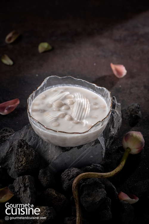 บัวลอยเผือกมะพร้าวอ่อน