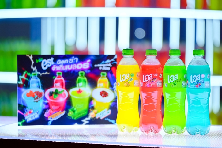 “เอส” จัดหนัก เดินหน้ารุกตลาดน้ำอัดลมสี  เปิดตัวนวัตกรรมสุดจึ้ง ครั้งแรกของน้ำสีส่องไฟเรืองแสง  เติม Gen ซ่า ให้จ้ากล้าเป็นตัวเอง