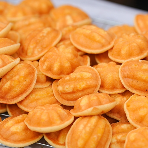 คุยครบรสกับมอส-จรรยธร และจูเนียร์-ทัพไทย ผู้สร้างแบรนด์อาหารยอดฮิต HAAB, Layers, HAROY และ YogurBara