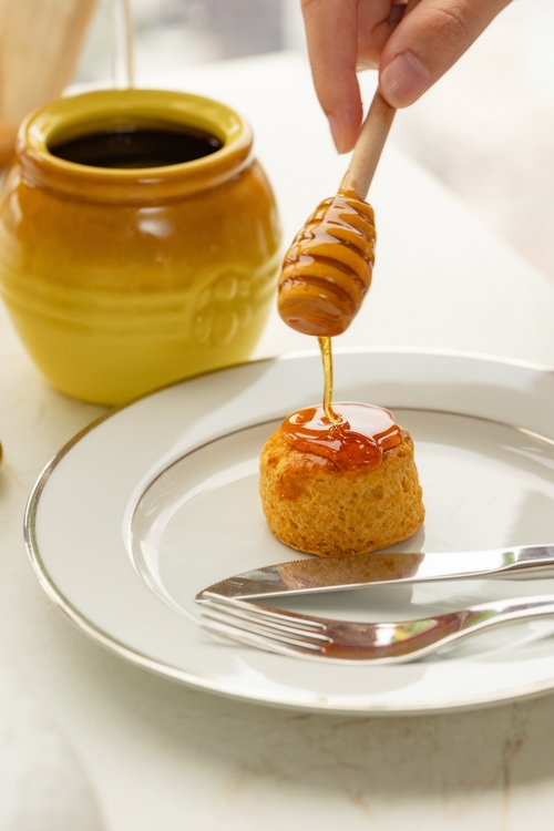 เปิดตัว ชุดอาฟเตอร์นูน ที The Honey Bee Bloom & Buzz ณ ห้องอาหาร เวอร์ทิโก้ ทู