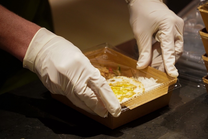 พัทยา แมริออท รีสอร์ต แอนด์ สปา ร่วมกับ เรเนซองส์ พัทยา รีสอร์ท แอนด์ สปาและมูลนิธิ SOS ประเทศไทย จัดทำอาหาร 500 มื้อ มอบให้แก่ชุมชนในพัทยา เนื่องในวันอาหารโลก ปี 2568