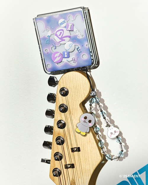 BRIIZE เตรียมตัวให้พร้อม! RIIZE ร่วมกับ CASETiFY  เปิดตัวคอลเลกชันเคสและแกดเจ็ตสุดพิเศษครั้งแรก