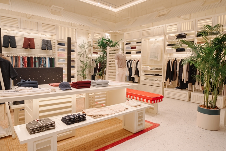 Orlebar Brown เปิดบูติกแห่งที่สามในไทย ณ ไอคอนสยาม แลนด์มาร์คริมแม่น้ำเจ้าพระยาแห่งกรุงเทพฯ