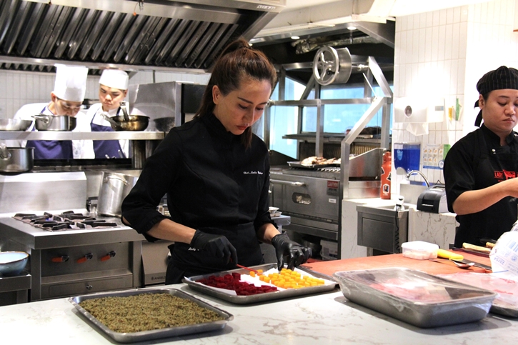 A Four-Hands Dinner “Two Paths, One Passion” ที่ Siam Yacht Club โรงแรมรอยัล ออร์คิด เชอราตัน ริเวอร์ไซต์ กรุงเทพฯ