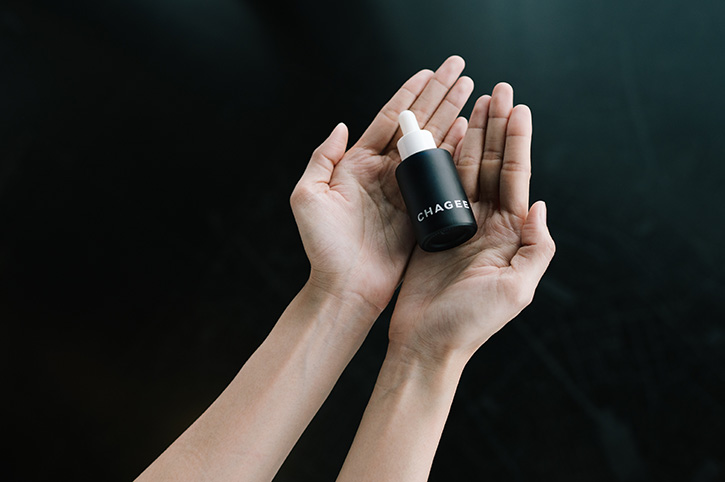 ที่แรกที่เดียว CHAGEE Mahanakhon สร้างปรากฏการณ์จิบชาเหนือเมฆ พร้อมวิวหลักล้านแบบ 360 องศา กับ Tea Bar บนชั้น 74 ที่สูงที่สุดในโลก