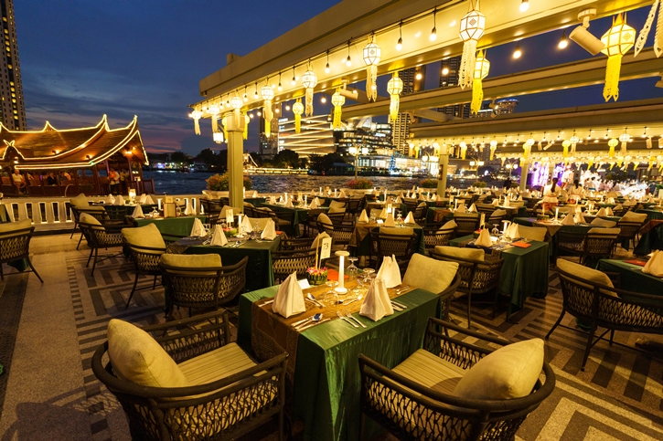 ฉลองเทศกาลลอยกระทงในบรรยากาศของกรุงรัตนโกสินทร์ ณ โรงแรมแมนดาริน โอเรียนเต็ล กรุงเทพฯ