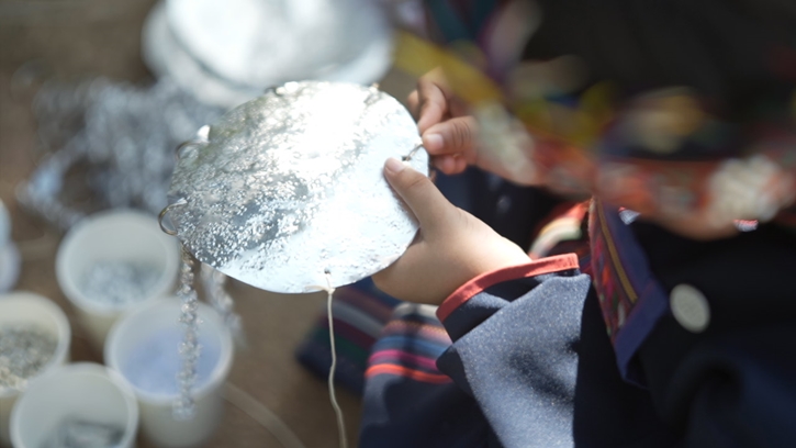 มูลนิธิแม่ฟ้าหลวงฯ ร่วมกับ เซ็นทรัล เชียงราย สืบสานพระปณิธานสมเด็จ พระบรมราชชนนีพันปีหลวง ถ่ายทอดภูมิปัญญา 4 ชนเผ่าล้านนา สู่งานศิลป์