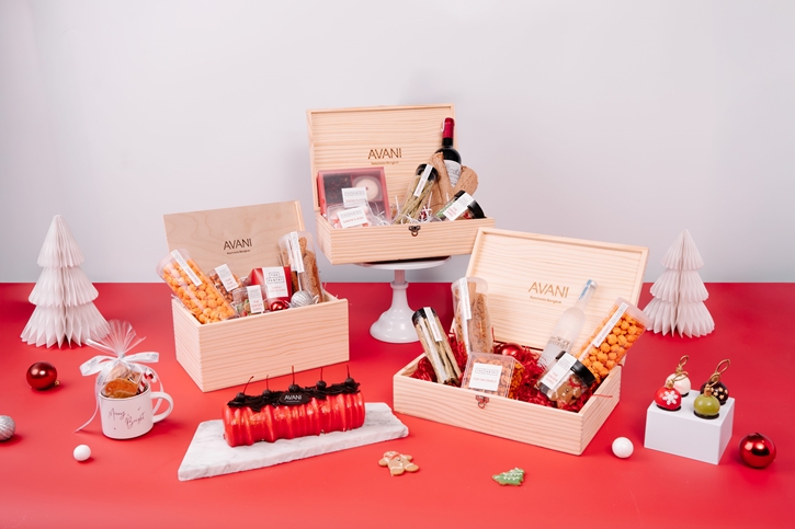 ฉลองเทศกาลแห่งความสุข กับของขวัญที่มากกว่าความอร่อย  “The Merry Hamper Collection” จากโรงแรมอวานี รัชดา กรุงเทพฯ  ของขวัญแห่งความอบอุ่น และรสชาติแห่งการเฉลิมฉลอง