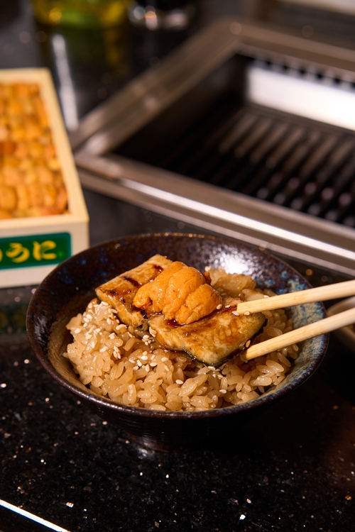 KAYAKI ขยายความสำเร็จสู่สาขาสองที่เซ็นทรัล เอ็มบาสซี ชูคอนเซ็ปต์ศิลปะการย่างปลาแบบญี่ปุ่นดั้งเดิม