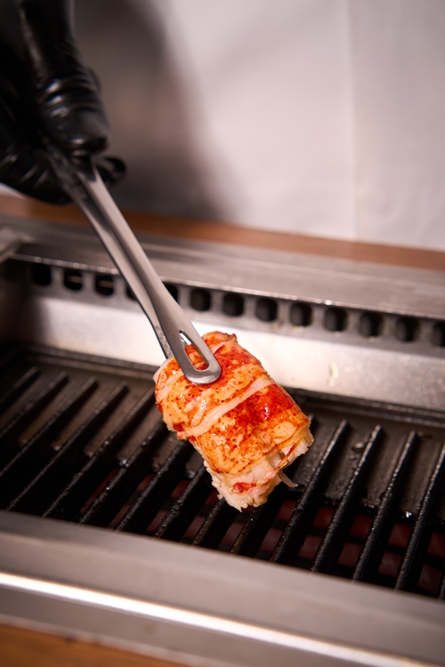 KAYAKI ขยายความสำเร็จสู่สาขาสองที่เซ็นทรัล เอ็มบาสซี ชูคอนเซ็ปต์ศิลปะการย่างปลาแบบญี่ปุ่นดั้งเดิม