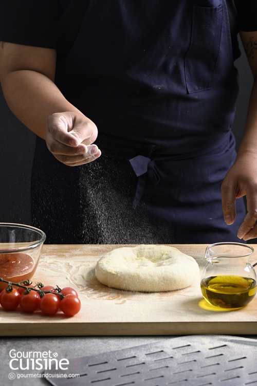 คุยเรื่องพิซซาอิตาเลียนกับ ‘ครูก้า สรรควัฒน์’ ว่าด้วยเรื่องอาหารที่ผูกพันกับชีวิตผู้คน