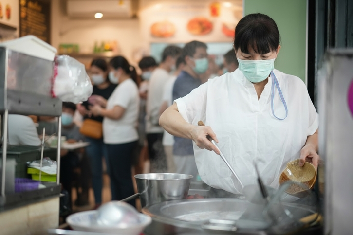 แกร็บฟู้ด เผยคนไทยแห่ใช้ “คนละครึ่งพลัส” ผ่านเดลิเวอรี ทุบสถิติล้านออเดอร์ ช่วยร้านเล็ก-สตรีตฟู้ดเพิ่มยอด 3 เท่า