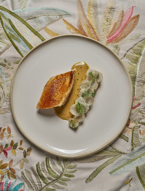 ‘The Celestial Christmas Ball’ เฉลิมฉลองเทศกาลแห่งความสุขจาก The Ritz-Carlton, Bangkok