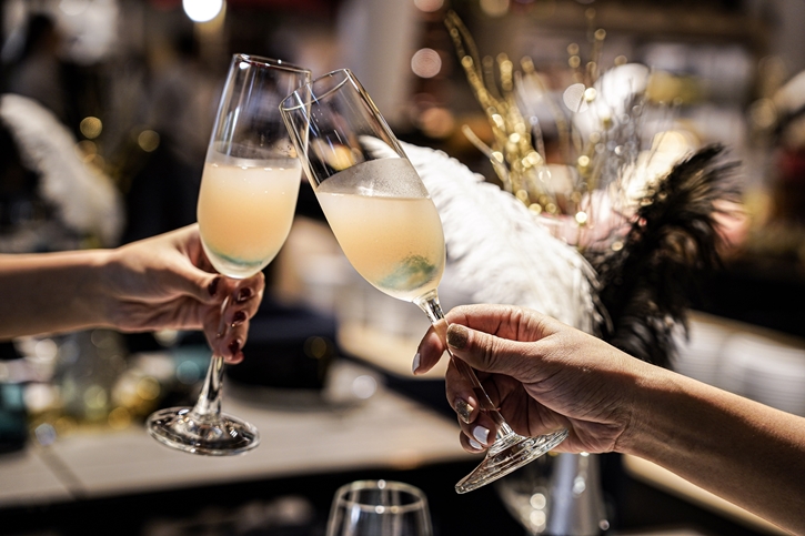 ฉลองเทศกาลแห่งความสุขริมทะเลอย่างมีสไตล์ ณ โรงแรมโฟร์พอยท์ส  บาย เชอราตัน ภูเก็ต ป่าตอง บีช รีสอร์ท