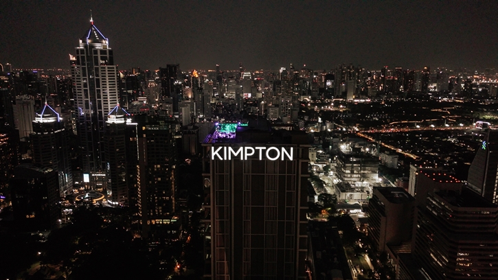 คิมป์ตัน มาลัย กรุงเทพฯ ส่งความสุขด้วย “THE HOLIDAY POST” เฉลิมฉลองเทศกาลส่งท้ายปี 2568