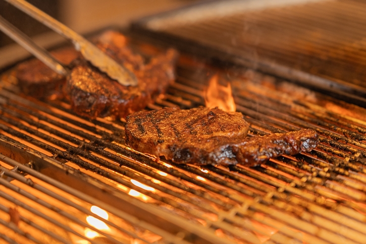 Rava Beach Club เปิดตัว Pura Vida Sunday Brunch ที่สุดแห่งประสบการณ์ บุฟเฟ่ต์มื้อสายวันอาทิตย์ในบรรยากาศริมสระน้ำรับวิวสุดอลังของหาดบางเทา