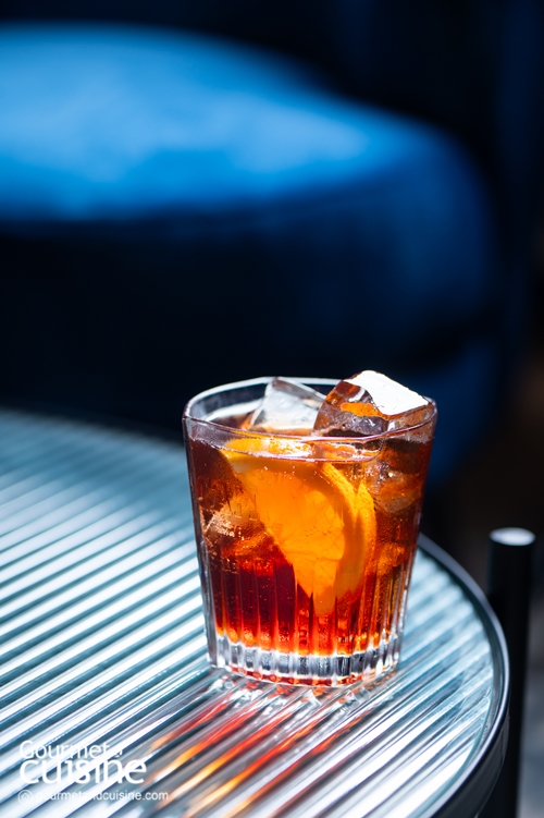 เรื่องเล่าหน้าบาร์ของคุณสติล-ธนมน สุทนต์ แบรนด์แอมบาสซาเดอร์คัมพารี ประเทศไทย