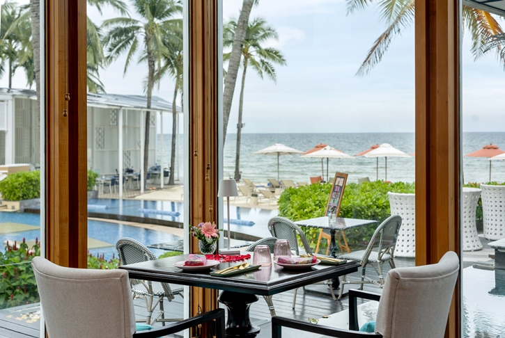 Smoke & Memories: บทสนทนาแห่งรสชาติอาหาร ระหว่าง จรัส หัวหิน และฤดูกาล ในค่ำคืนแห่งรสชาติอาหารไทยที่จุดประกายของความเข้มข้นที่คุ้นเคย