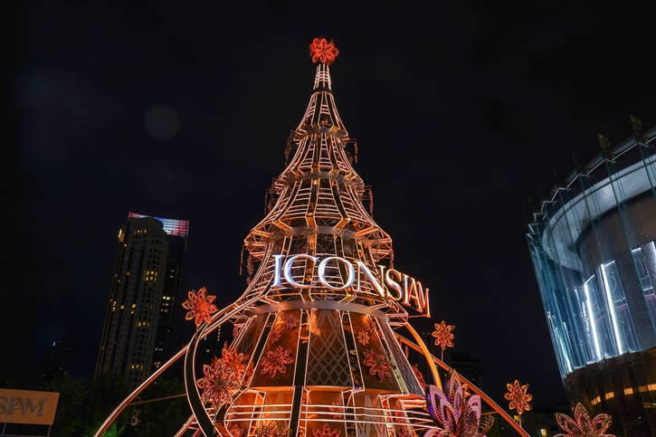 ไอคอนสยามจุดประกายความสุขปลายปี ด้วยมหัศจรรย์แสงสีสุดตระการตา “ICONSIAM Bangkok Illumination 2025: The Thaiconic Lighting Symphony”