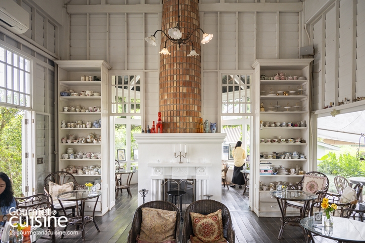 ชีวิตธรรมดา เชียงราย คาเฟ่วินเทจริมแม่น้ำกกที่มีแมวเหมียวคอยต้อนรับอย่างอบอุ่น