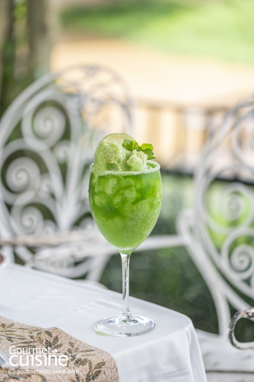 ชีวิตธรรมดา เชียงราย คาเฟ่วินเทจริมแม่น้ำกกที่มีแมวเหมียวคอยต้อนรับอย่างอบอุ่น