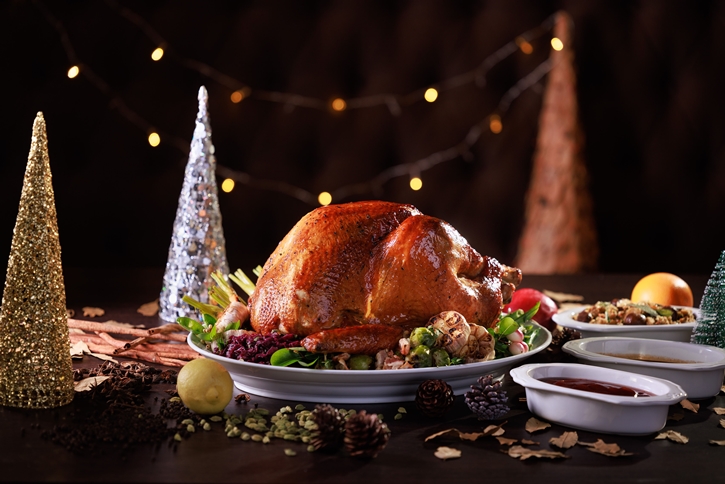 สัมผัสเวทมนตร์เหนือจินตนาการไปกับ โปรแกรมต้อนรับเทศกาลคริสต์มาสและปีใหม่สุดพิเศษ ของโรงแรมแชงกรี-ลา กรุงเทพฯ