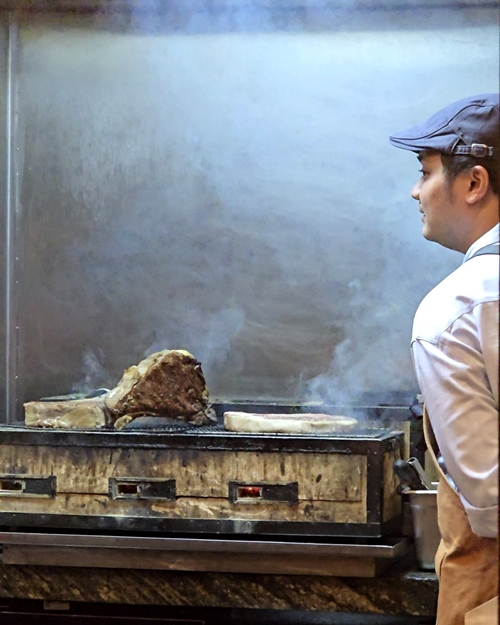 อลาตี้ (ALATi) โรงแรมสยามเคมปินสกี้ กรุงเทพฯ เปิดตัวคอนเซ็ปต์ใหม่ Grill, Fire, Smoke โดยเชฟฟิลลิป เทย์เลอร์