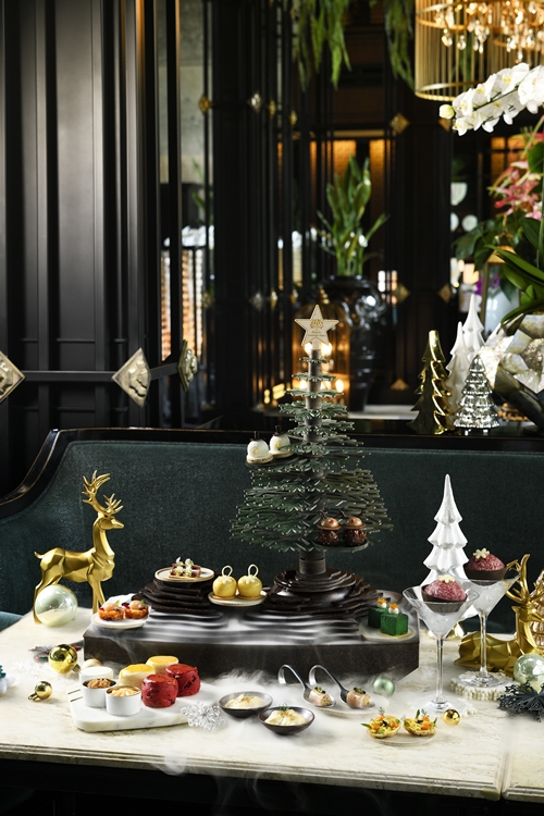 จิบชายามบ่ายฉลองเทศกาลแห่งความสุขที่โรงแรมสินธร เคมปินสกี้ กรุงเทพฯ