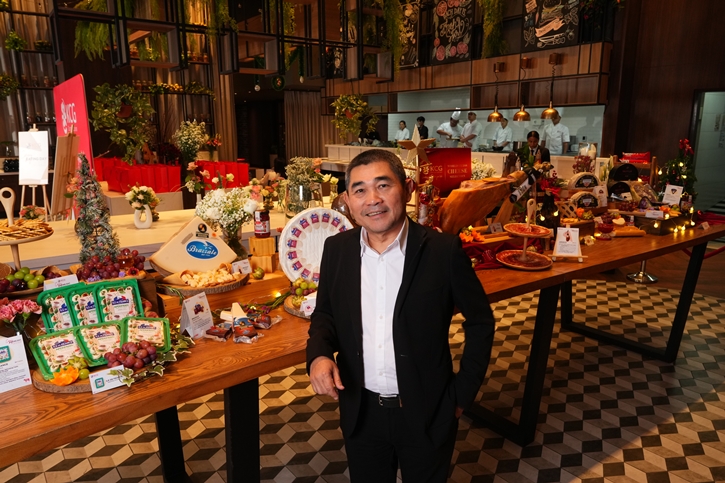 KCG เนรมิตค่ำคืนความสุข พร้อมรื่นรมย์กับมื้ออาหาร “Enjoy Eating Day 2025” ชิมชีส 8 สไตล์จากทั่วโลก ค้นหาชีสที่ใช่ บอกความเป็นตัวเราแบบ “Cheesonality” ร่วมกับเชฟดีกรีระดับโลก จาก KCG Ambassador Chefs