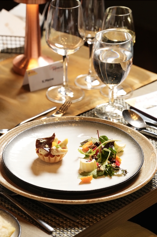 KCG เนรมิตค่ำคืนความสุข พร้อมรื่นรมย์กับมื้ออาหาร “Enjoy Eating Day 2025” ชิมชีส 8 สไตล์จากทั่วโลก ค้นหาชีสที่ใช่ บอกความเป็นตัวเราแบบ “Cheesonality” ร่วมกับเชฟดีกรีระดับโลก จาก KCG Ambassador Chefs