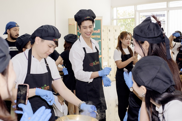 ซีพีแรม ชวน “ออกัส–วชิรวิชญ์” เติมพลังบวกในเวิร์กช็อป CPRAM FOOD STATION  ชูไอเดียลด Food Waste พร้อมครีเอทเมนูสุดฟีลกู๊ดแบบยั่งยืน