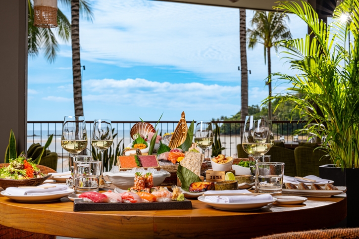 Zuma Phuket เตรียมต้อนรับช่วงไฮซีซันด้วยซีรีส์กิจกรรมและประสบการณ์การรับประทานอาหารสุดพิเศษตลอดเทศกาลแห่งความสุข เริ่มต้นด้วยบาร์เทคโอเวอร์ครั้งแรกที่ Yona Beach