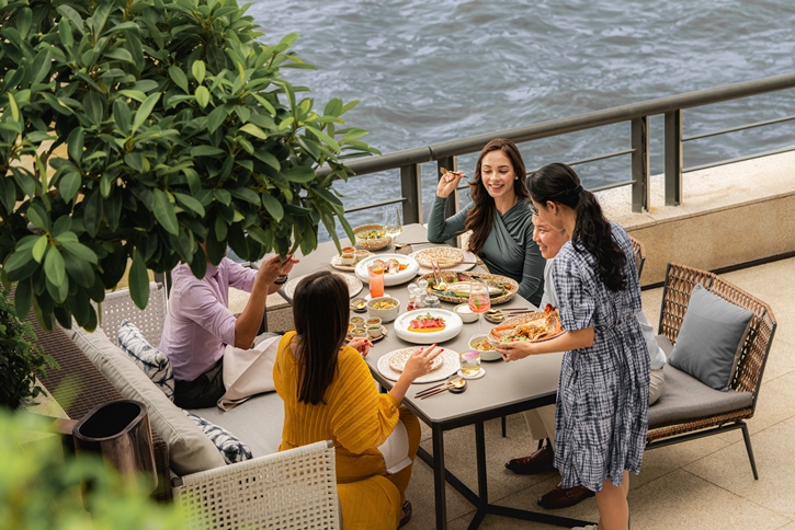 โรงแรมโฟร์ซีซั่นส์ กรุงเทพฯ ริมแม่น้ำเจ้าพระยา นำเสนอเทศกาลเฉลิมฉลองแห่งความสุขส่งท้ายปีและค่ำคืน Mystical Kingdom Gala ต้อนรับปีใหม่ 2569