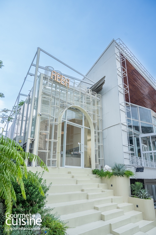 หลบความวุ่นวายของคนเมืองไปพักใจพร้อมอิ่มท้องที่ ABBA Café & All-day Dining