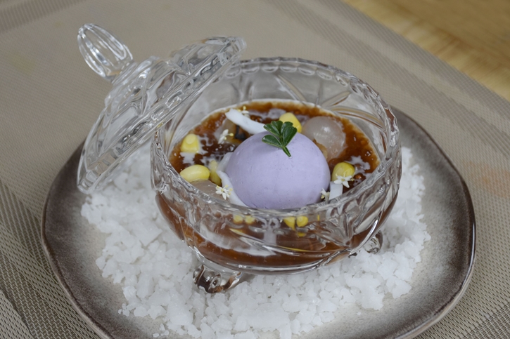 ร้านอาหารคำหอม โดยเชฟเอียน กิตติชัย ให้คุณเฉลิมฉลองเทศกาลแห่งความสุขส่งท้ายปี ด้วยเซตเมนูอาหารไทยเลิศรส