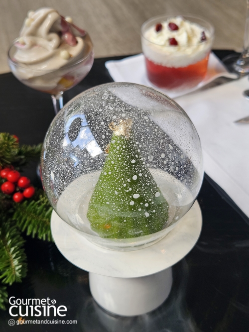 Four Seasons Hotel Bangkok เพิ่มความอบอุ่นหัวใจตลอดเทศกาลคริสต์มาสด้วย The Holiday Afternoon Tea