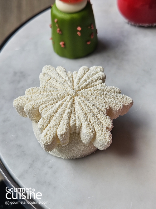 Four Seasons Hotel Bangkok เพิ่มความอบอุ่นหัวใจตลอดเทศกาลคริสต์มาสด้วย The Holiday Afternoon Tea