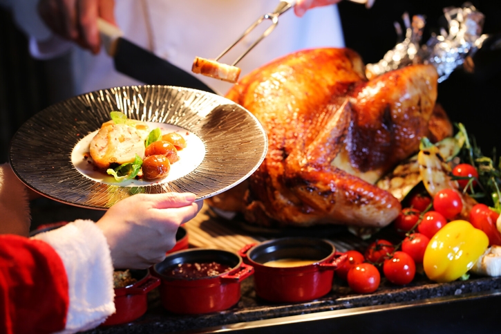 ดื่มด่ำบรรยากาศเทศกาลแห่งความสุขล้นใจในประเทศไทยกับ แมริออท บอนวอย