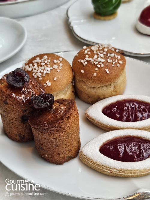A Festive Afternoon Tea Affair ละเลียดขนมหวานแฮนด์คราฟธีมคริสต์มาส ที่ Park Hyatt Bangkok