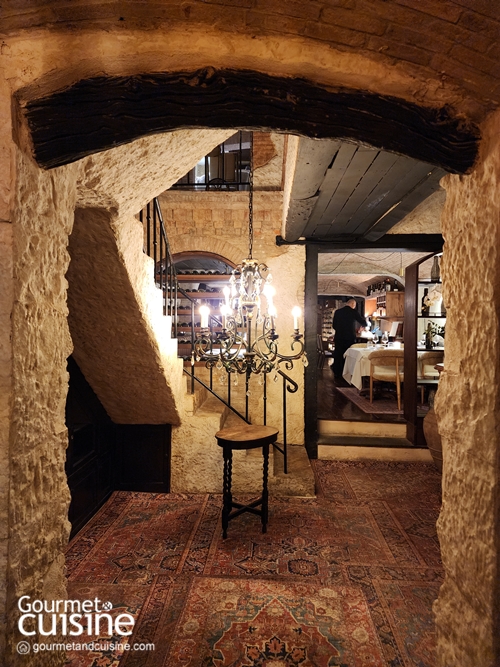 Quilombo สเต๊กเฮาส์สไตล์อาร์เจนตินาในปราสาทหินใจกลางทองหล่อ