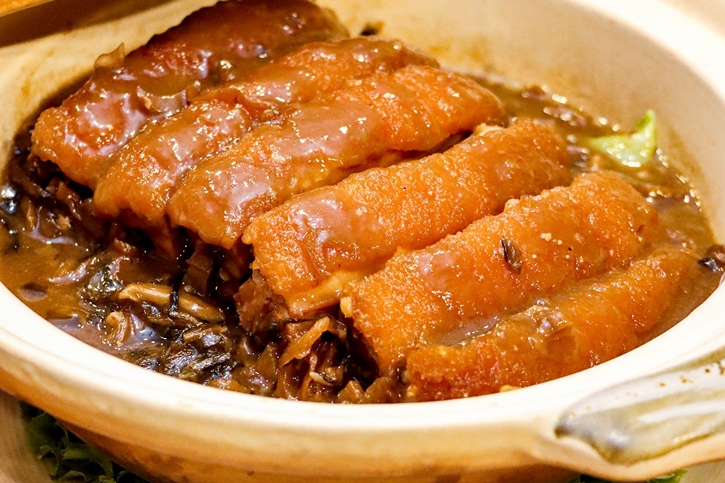 เชิญชิมเมนูเลื่องชื่อของจีน “เคาหยก” ที่ห้องอาหารจีนหยก โรงแรม ดิ เอมเมอรัลด์