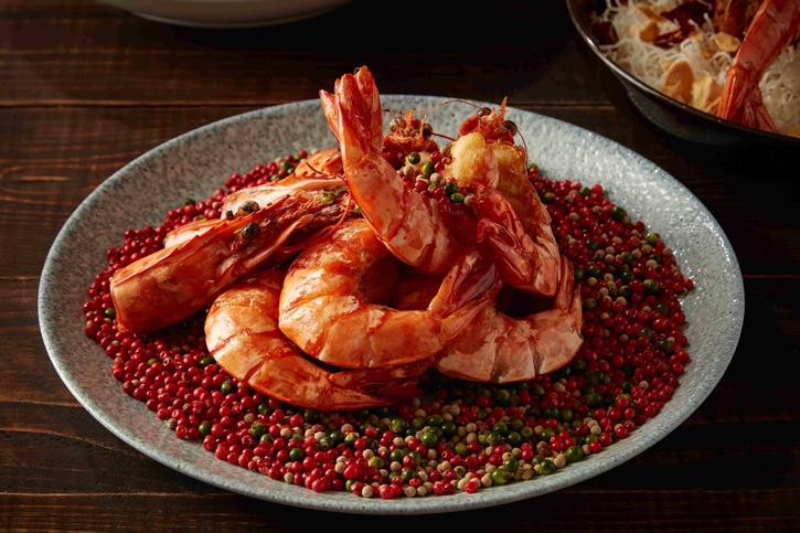 ลิ้มรสวัตถุดิบจากท้องอันดามัน กับ 4 เมนูพิเศษจาก ‘กุ้งแชบ๊วย’ ที่ห้องอาหารจีน พาโกด้า ไชนีส เรสเตอรองท์