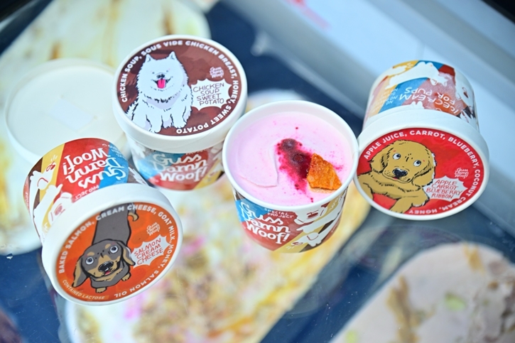 กูร์เมต์ มาร์เก็ต ชวน “กลัฟ - คณาวุฒิ” และเหล่าอินฟลูเอนเซอร์สี่ขาอวดความน่ารัก  ฉลองเปิดงาน “PETSHOOD” คอมมูนิตี้สุดชิคสำหรับคนรักสัตว์ ใจกลางสุขุมวิท